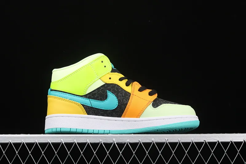 All categories Air Jordan Jordan series basketball shoes Air Jordan 1 Mid Air Jordan 1 Mid SE AJ1 Joe 1 four-leaf clover mid-top basketball shoes BQ6931-037